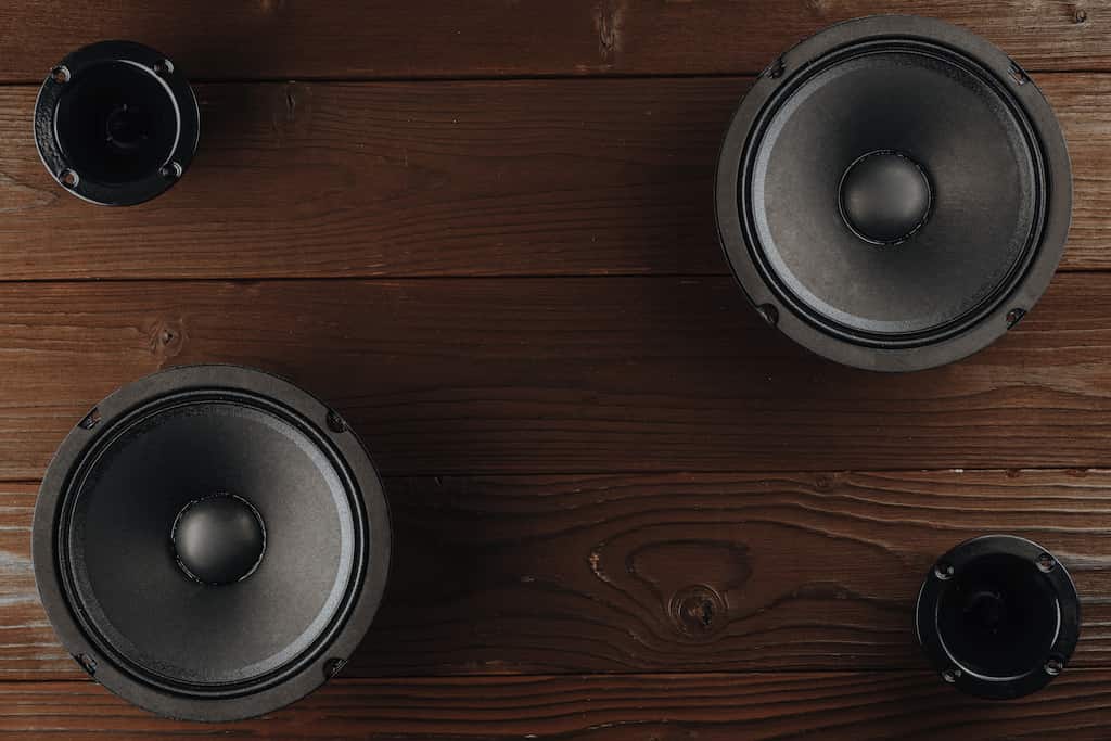 altavoces activos o pasivos